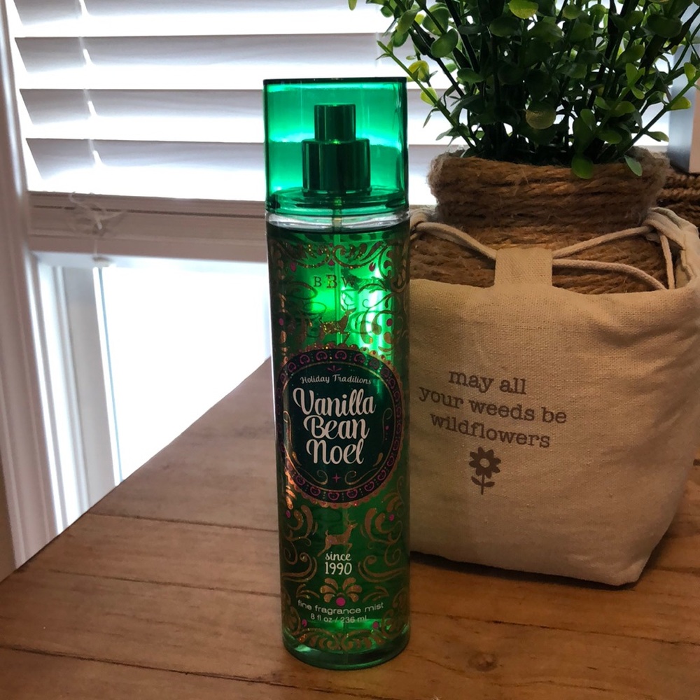 Bath and Body Works Body Spray..Vanilla Bean Noel.  New..never used.